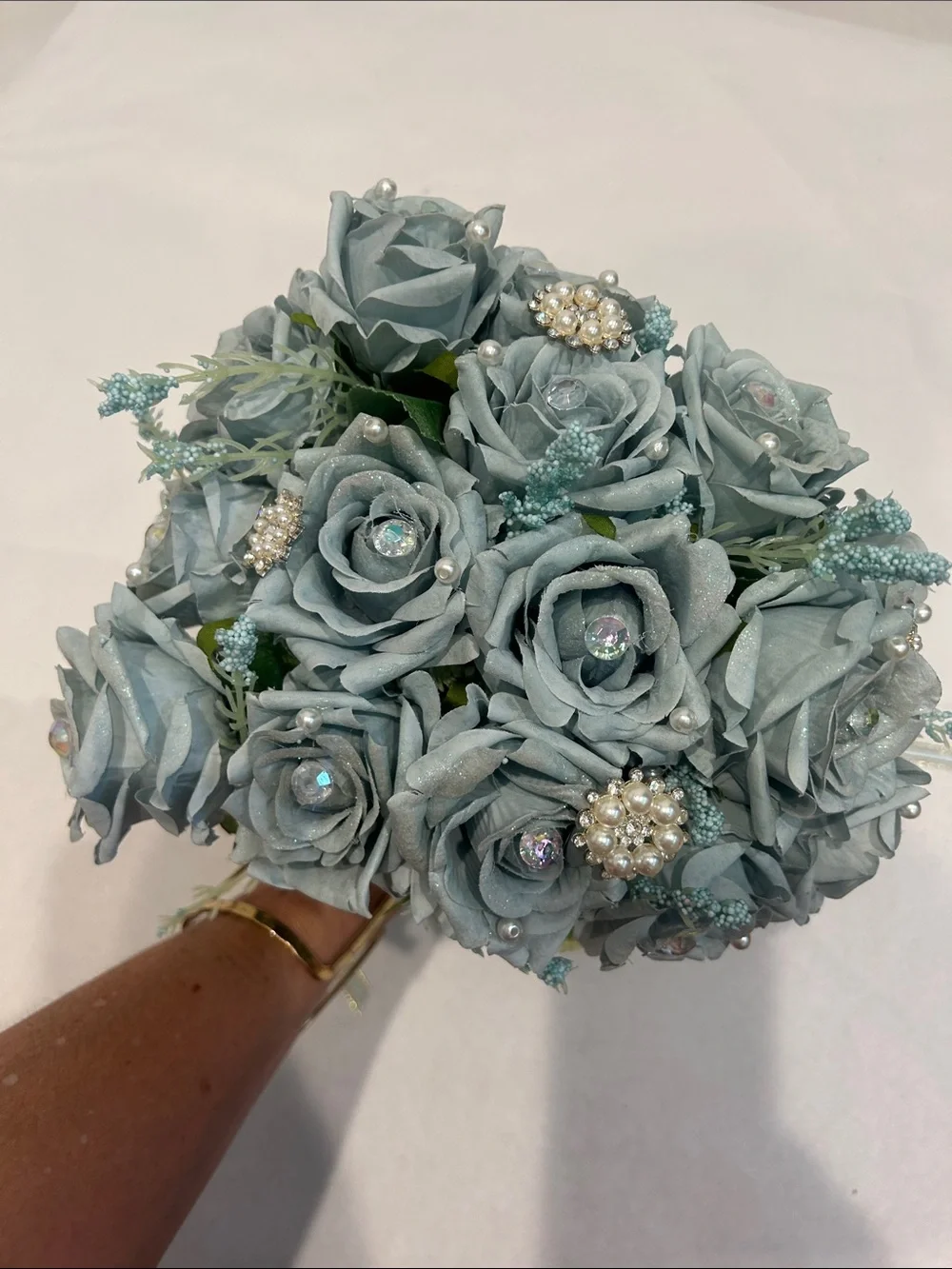 Handheld 15 Blue Rose Bouquet with Ribbon and Rhinestone Accent bridal nwot